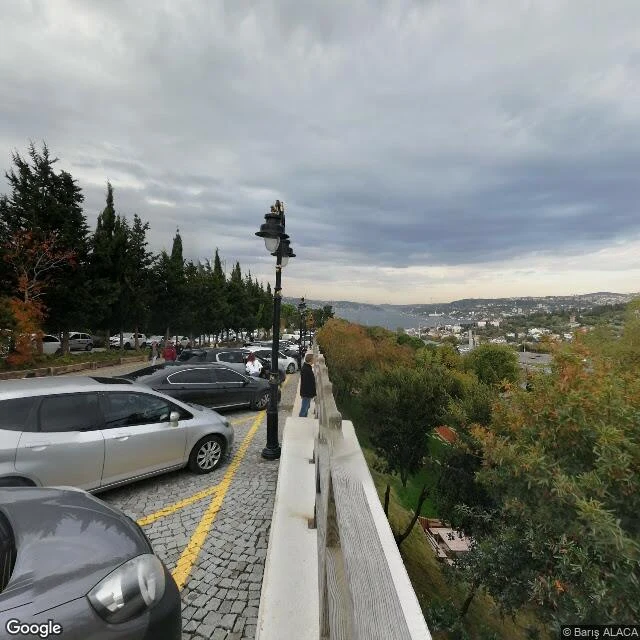 A hill above the Bosphorus, Kuzguncuk, Istanbul