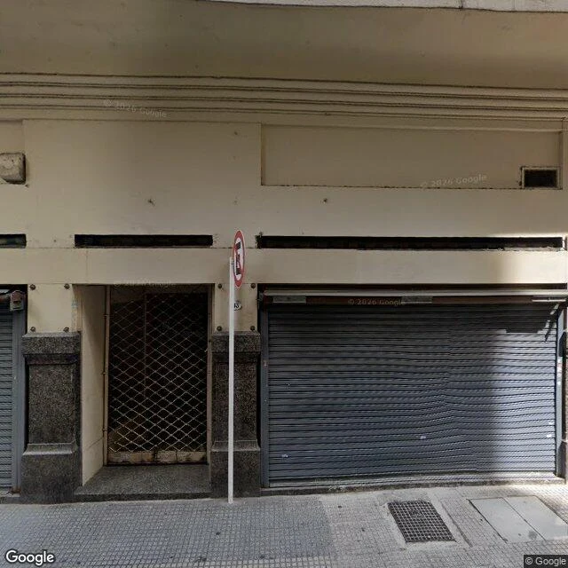 A painter asked what sits across from the pharmacy on Piedras 90. I walked it. (1/6)