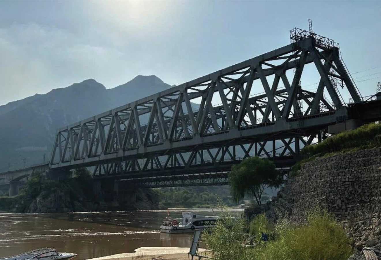 The real Dragon Gate: where the Yellow River leaves the mountains (1/3)