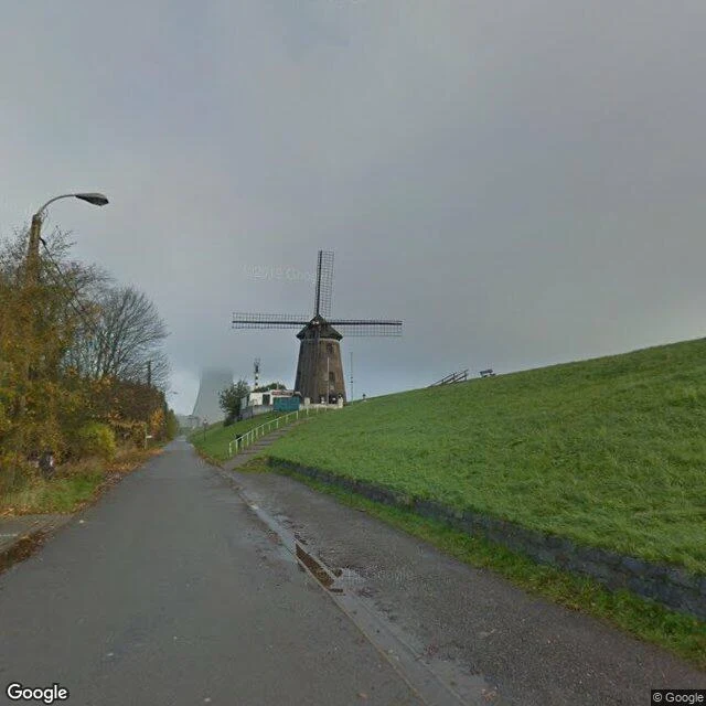 What a $25 walk looks like: Doel, Belgium (1/3)